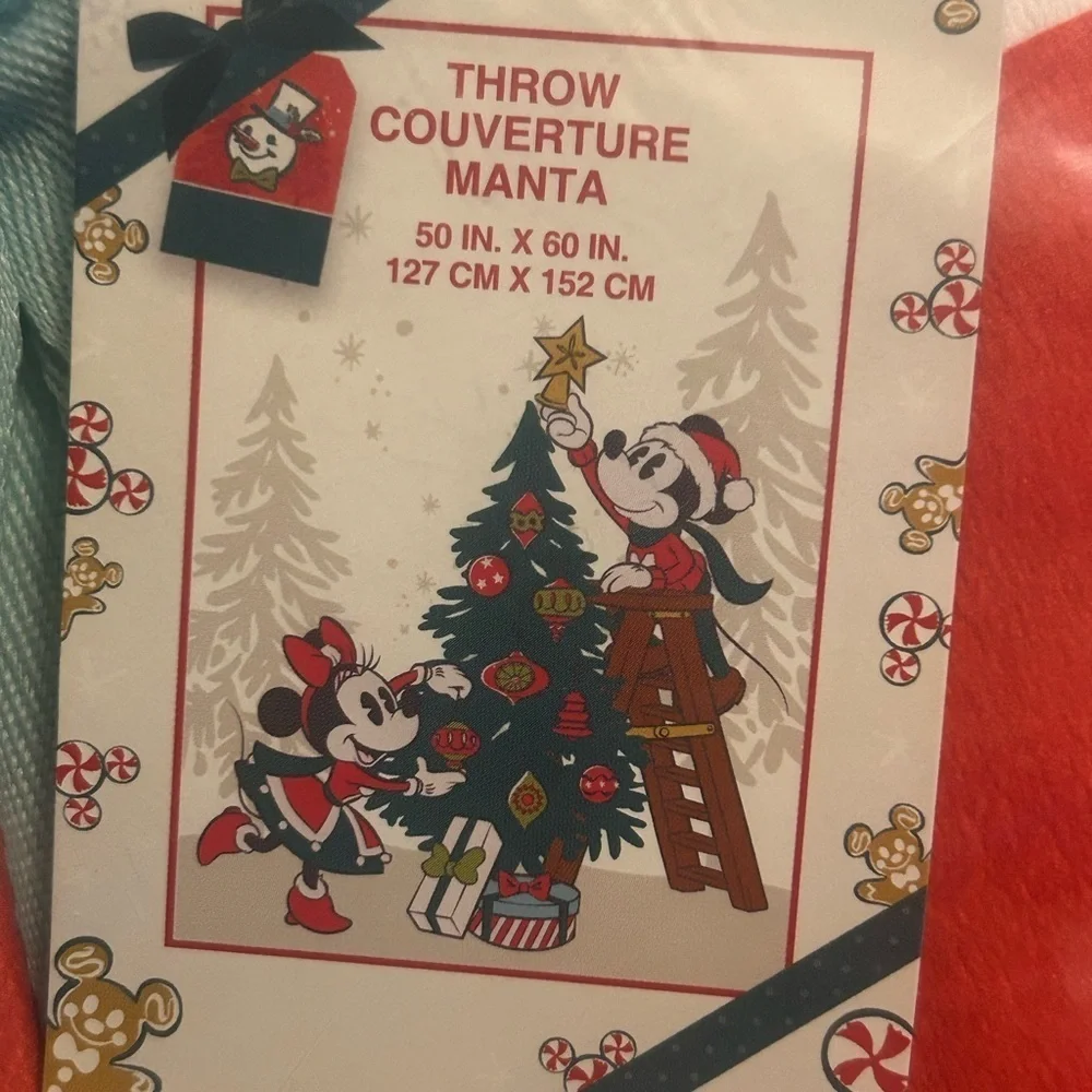 Mickey& mini mouse with xmass tree thro blanket - Picture 2 of 6